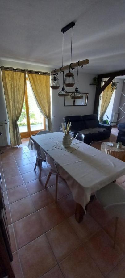 Appartement Cocooning A La Ferme Sisteron Exterior foto